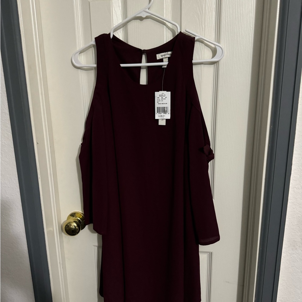 Elegant Burgundy Cold Shoulder Dress